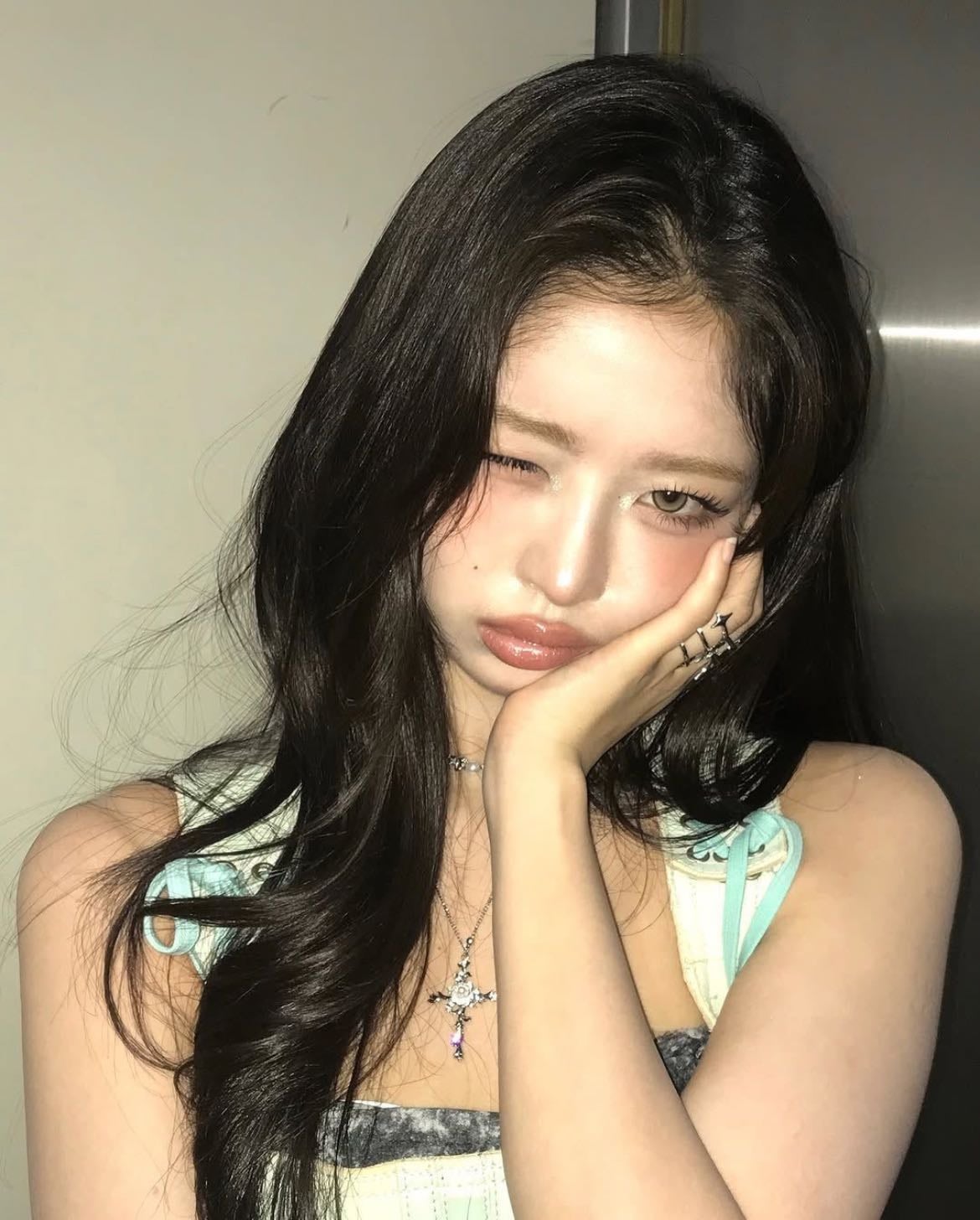 Naoi rei (Rei) - Artist-bias wrecker