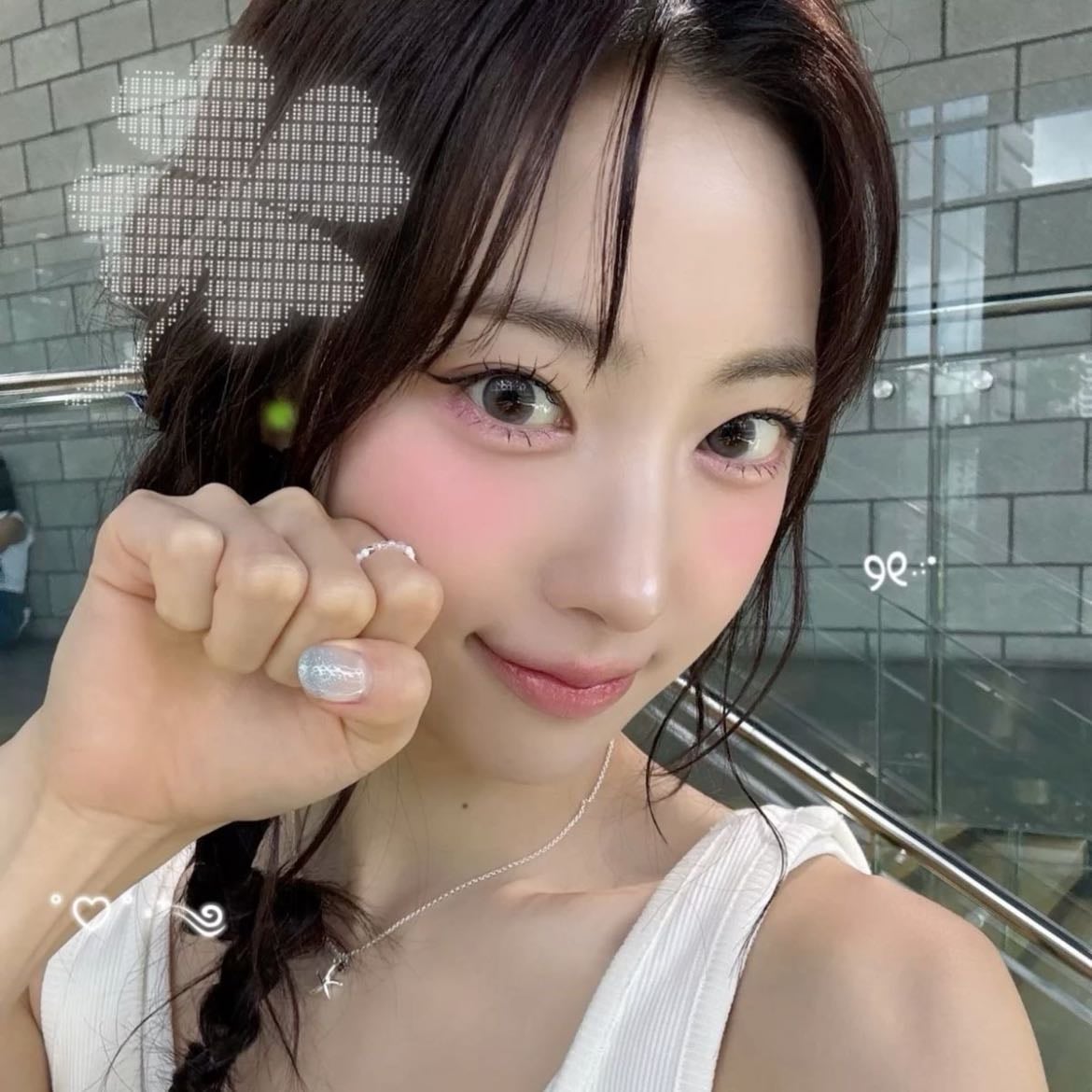 Lee Seung Hyun (Riina) - Artist-bias wrecker