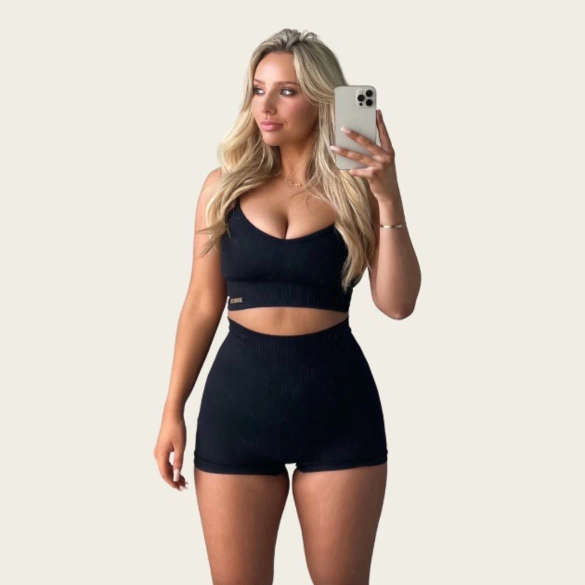 meg.ofitness - an icon