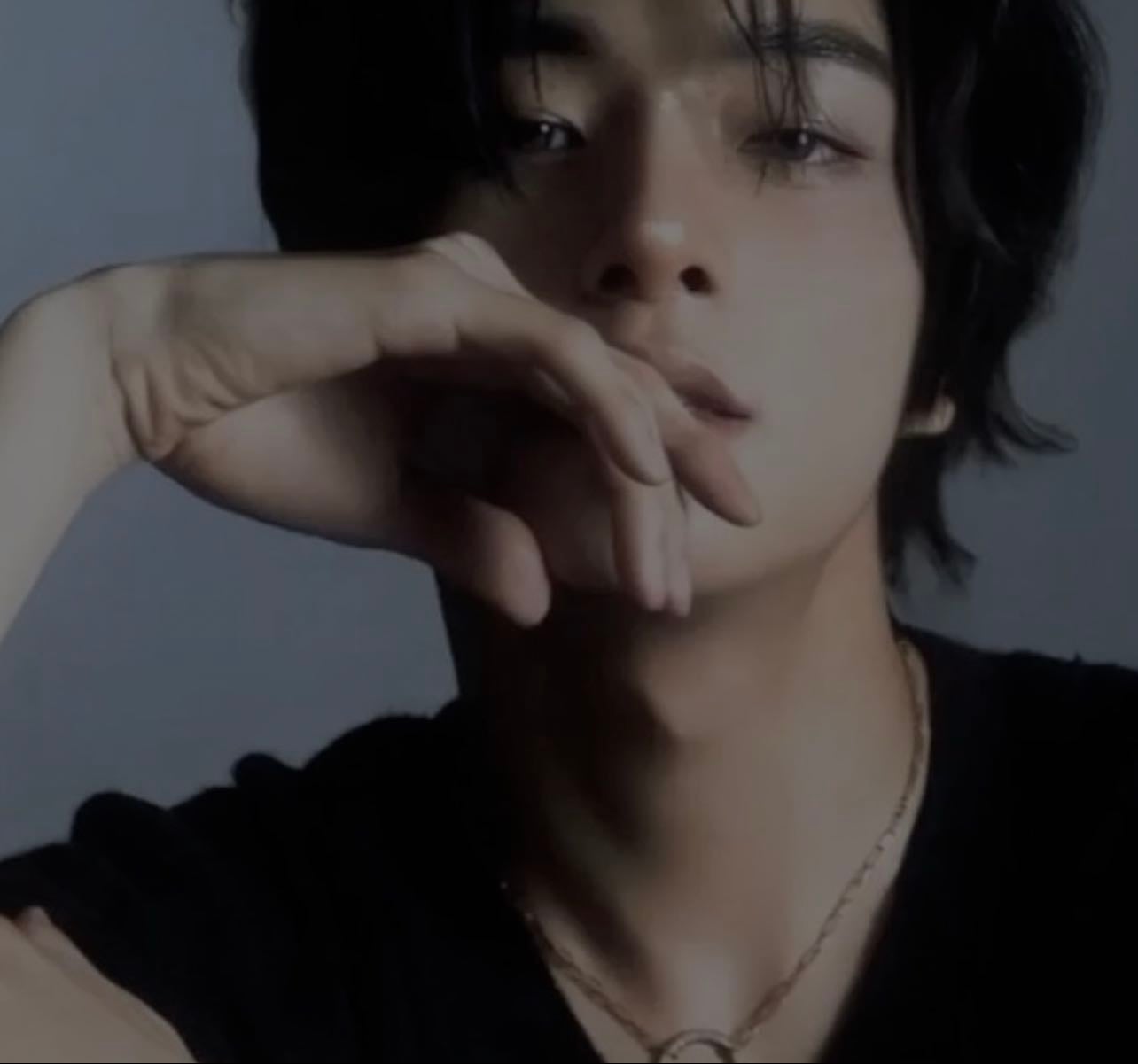 ★ SJY