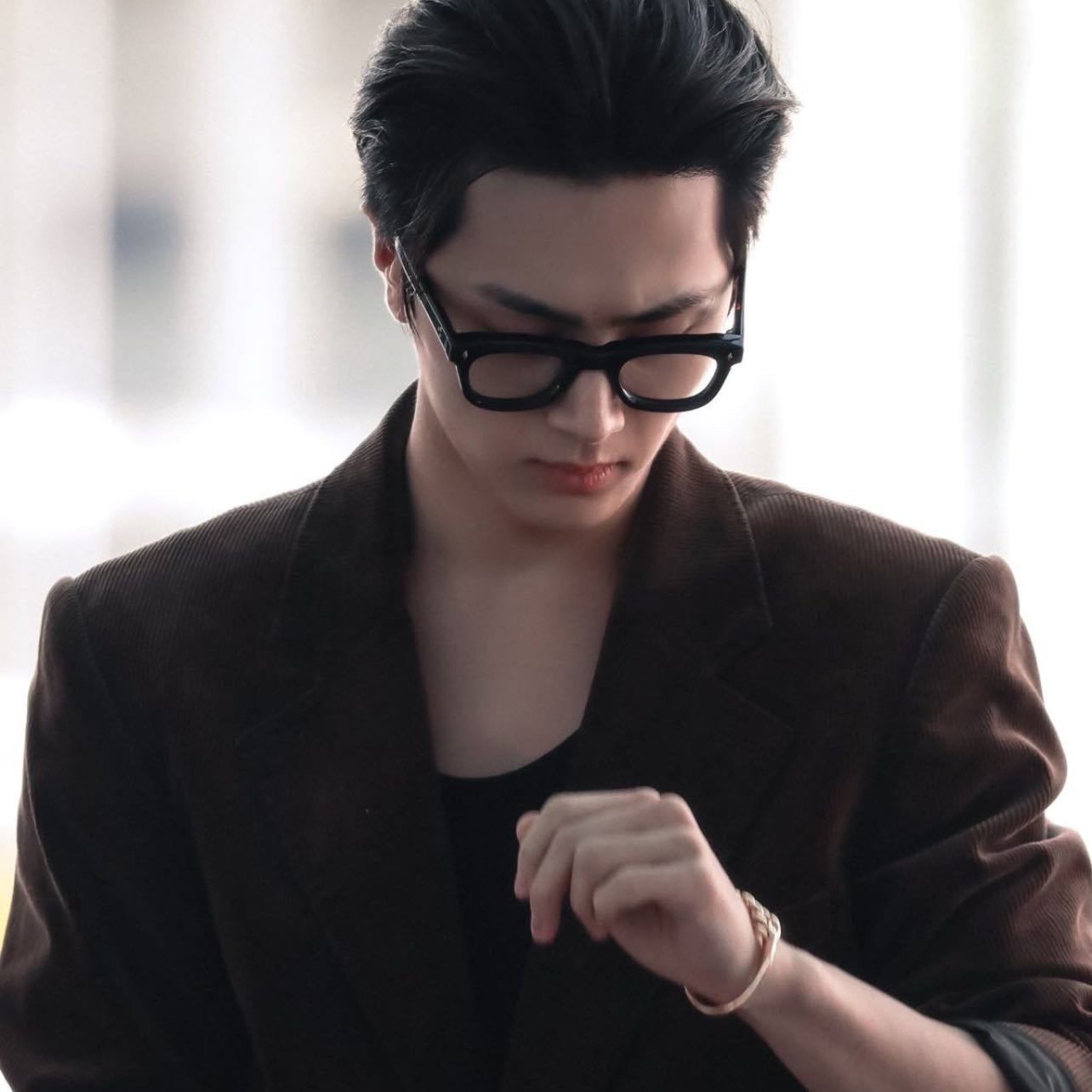 hard thought — nephynes - controlling!jay x reader