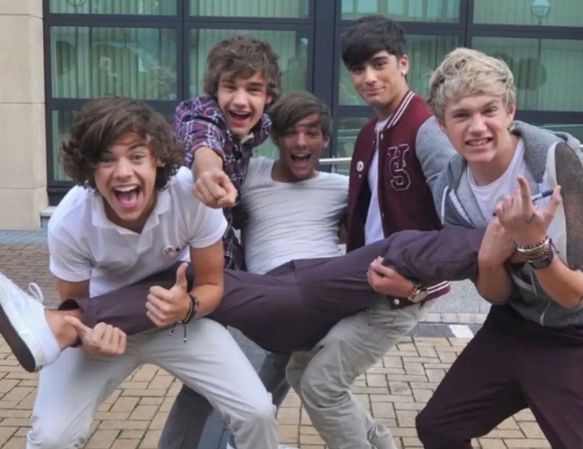 Favorite songs from each 1D album!