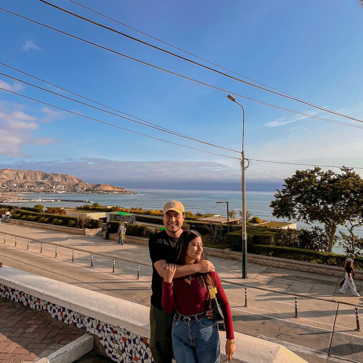 Pasear por el malecón de Barranco - Está tan bohemio pero tranquilo que las veces que he ido me he relajado muchísimo en pareja