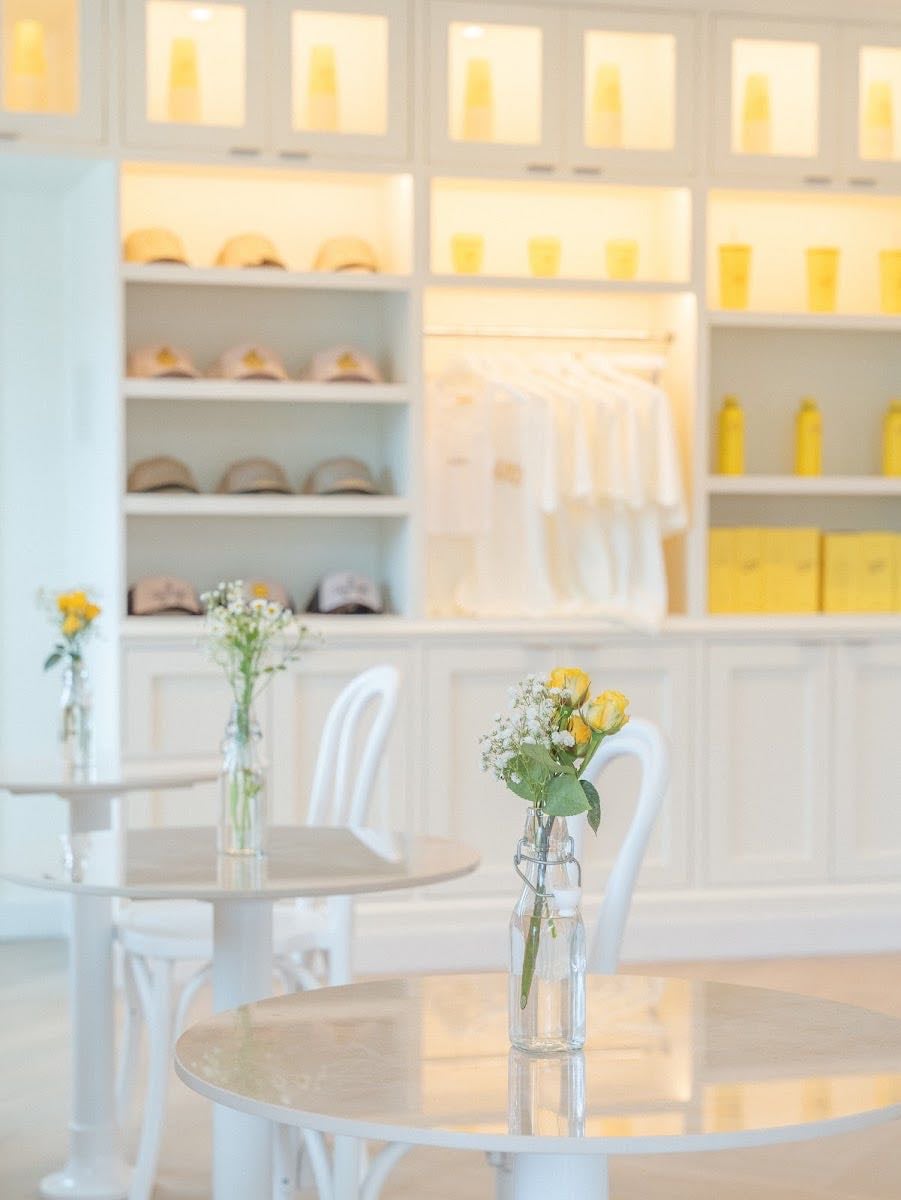 La La Land Kind Cafe - Lavender Matcha