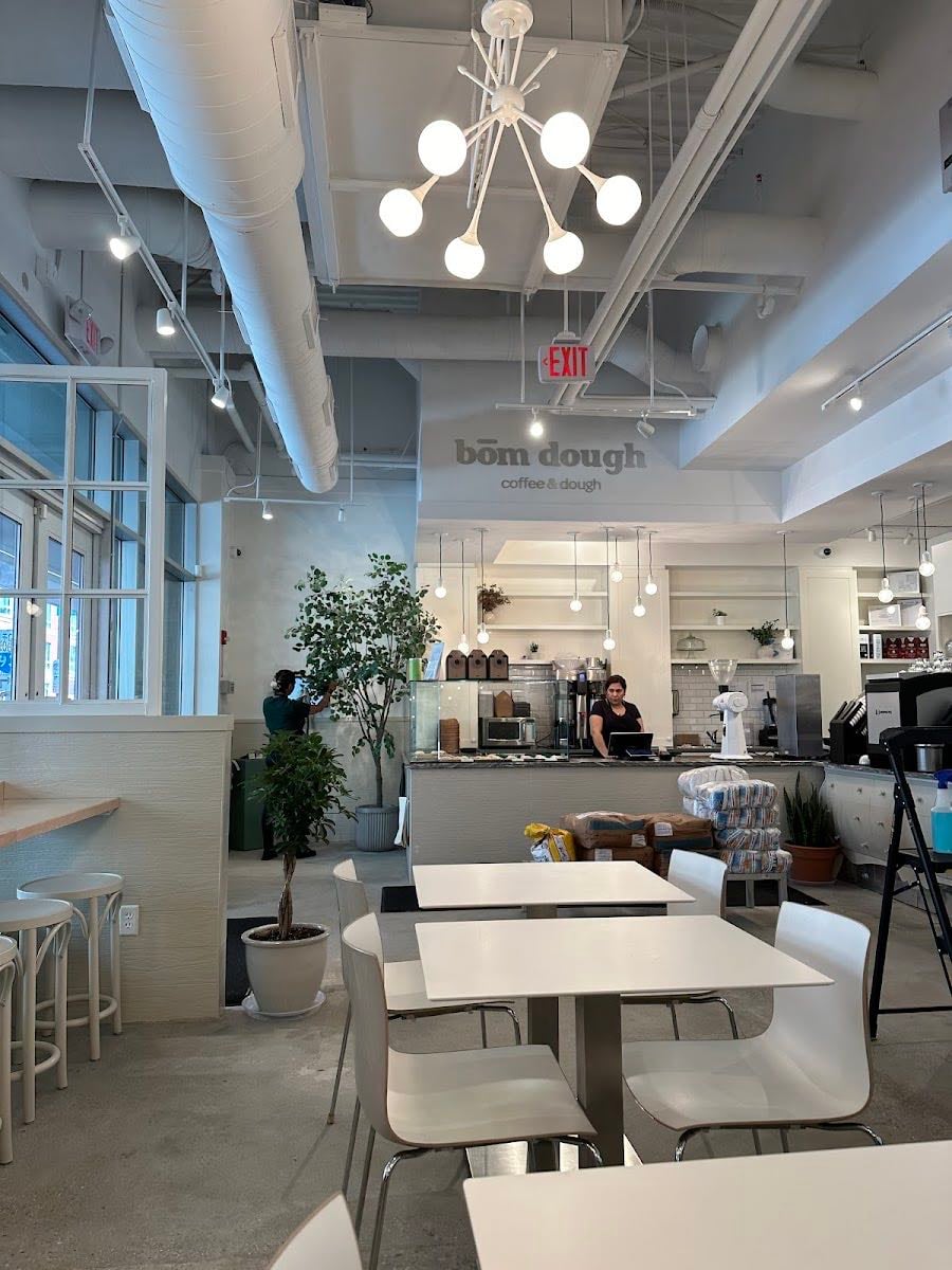 bōm dough - coffee & dough | one canal park