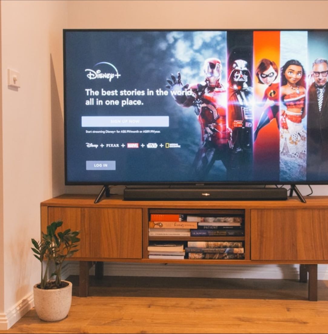 shows i wanna watch - Movies hypelist by Raegan Amos