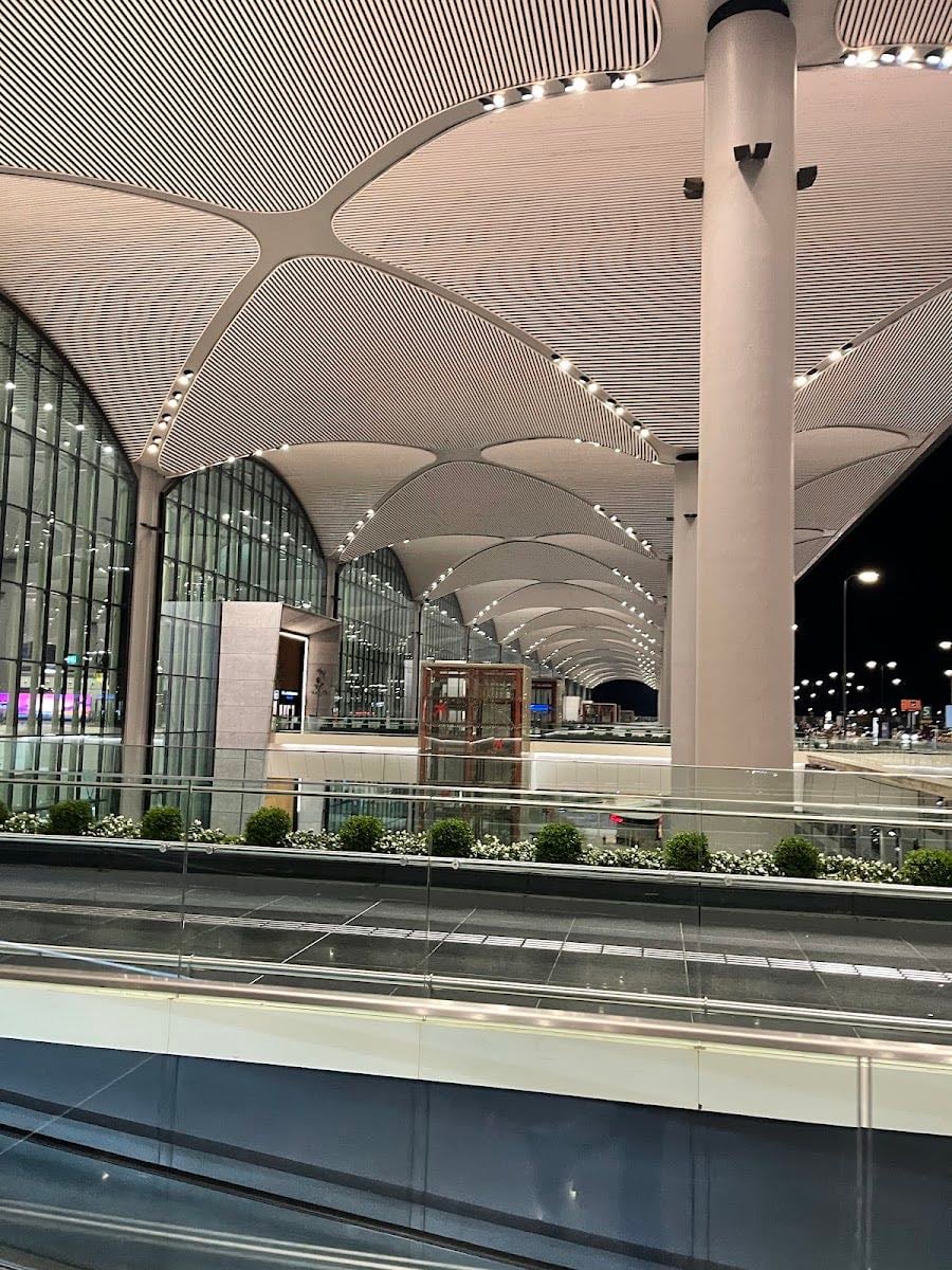 Istanbul Airport (IST)