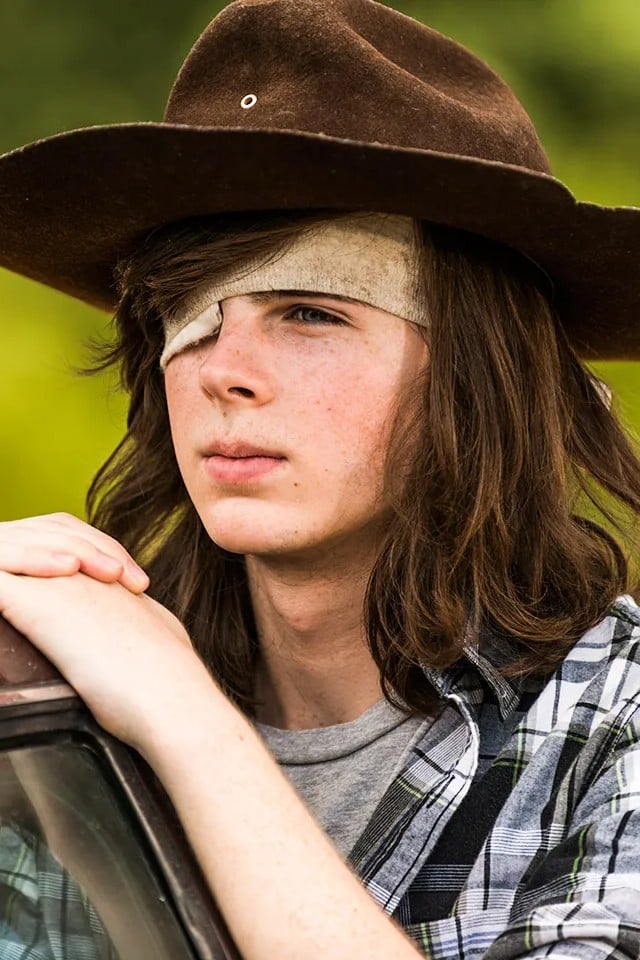 Carl Grimes - infectado, suicidio con arma