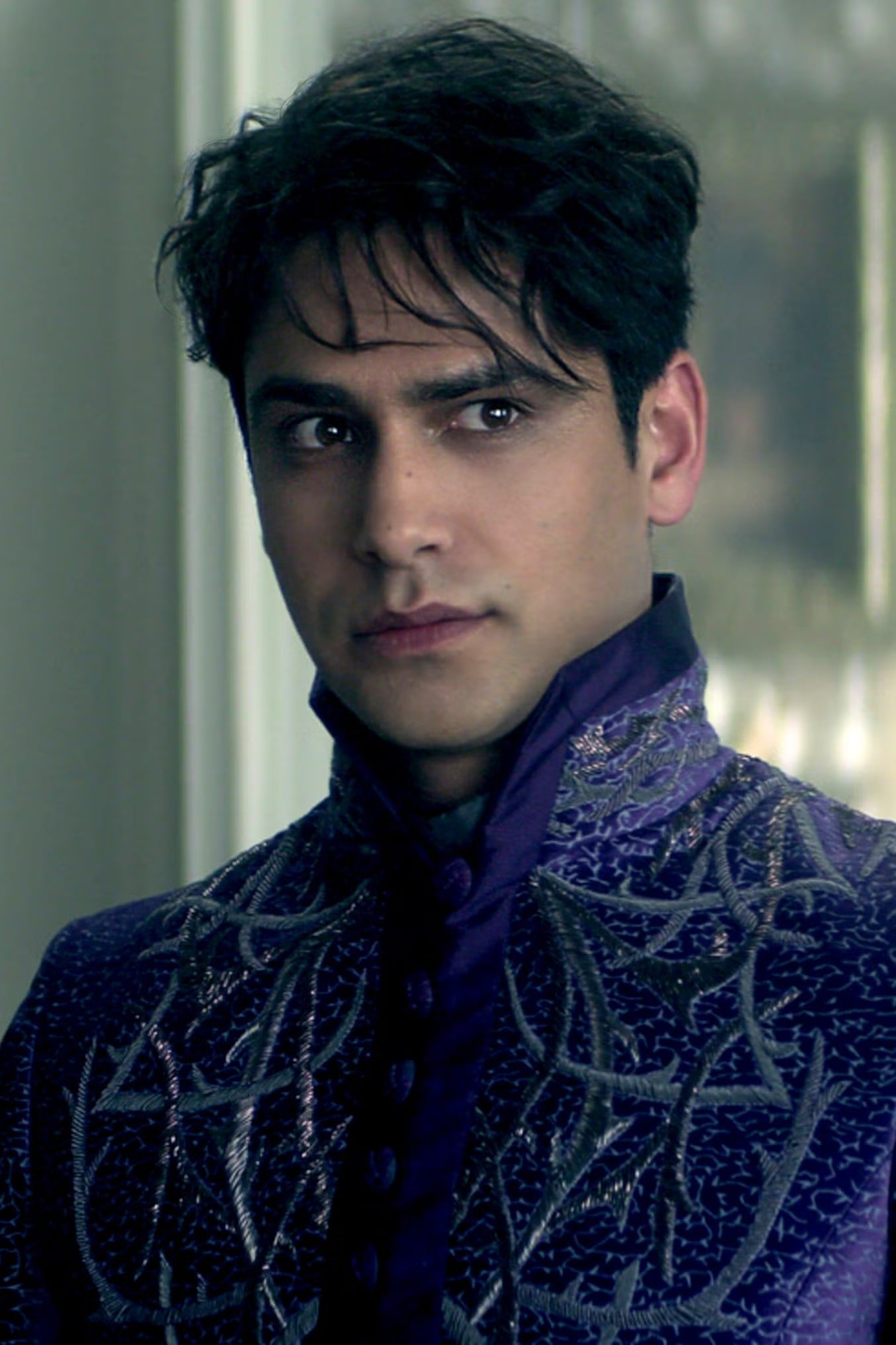 David Kostyk - sacrificio voluntario para salvar a Genya, acorralado y desintegrado por monstruos