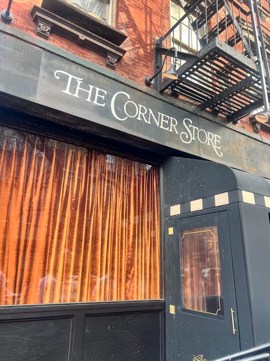 The Corner Store - Taylor dines here