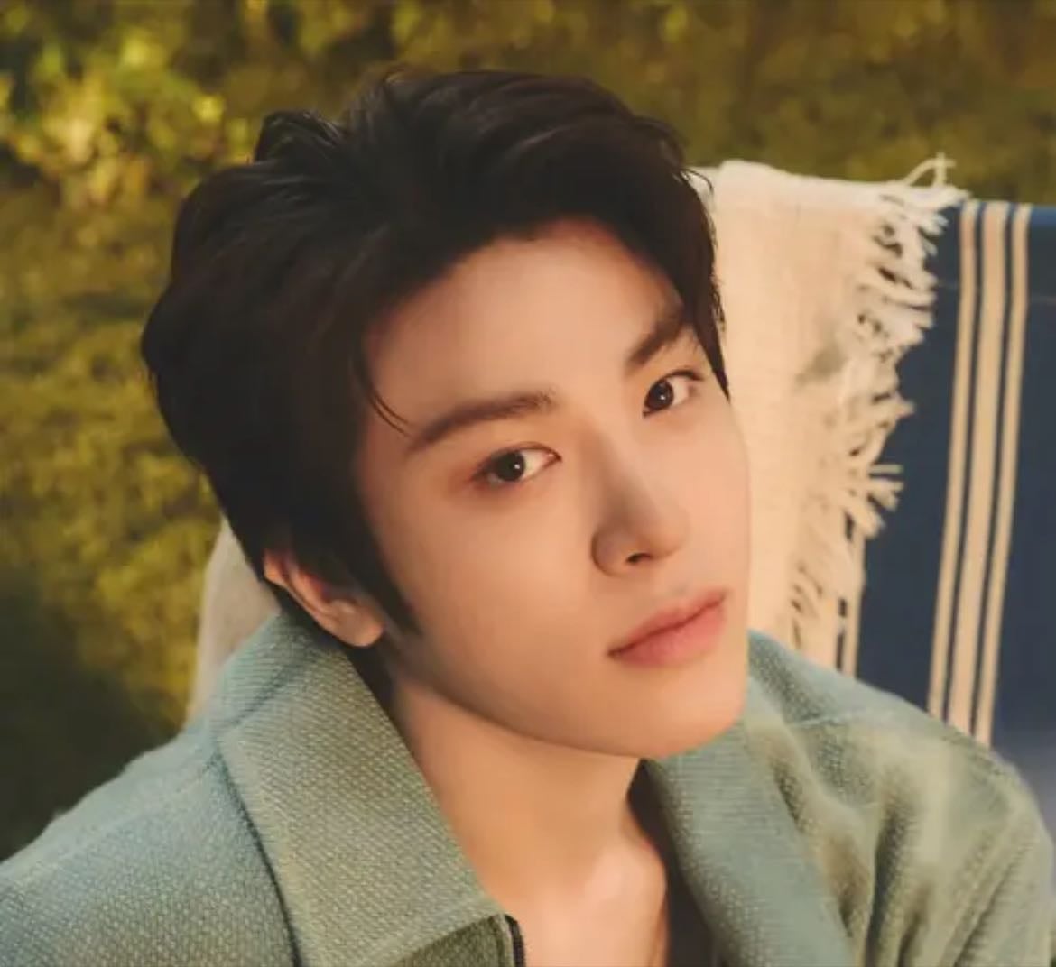 JUNGHWAN - Artist