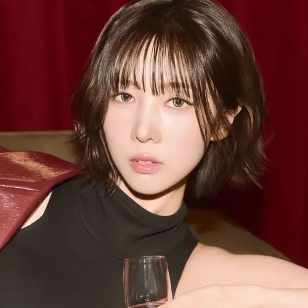 YOOHYEON - Artist