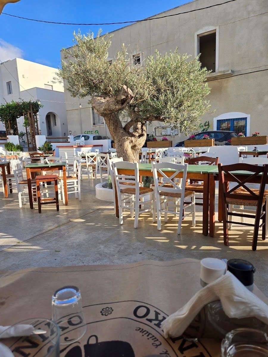 To Elliniko Restaurant