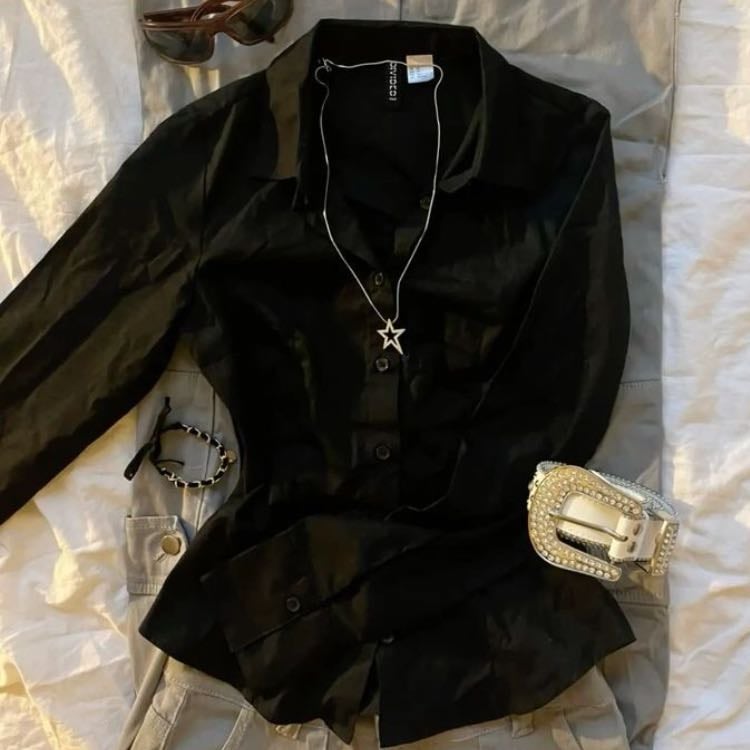 Camisa negra