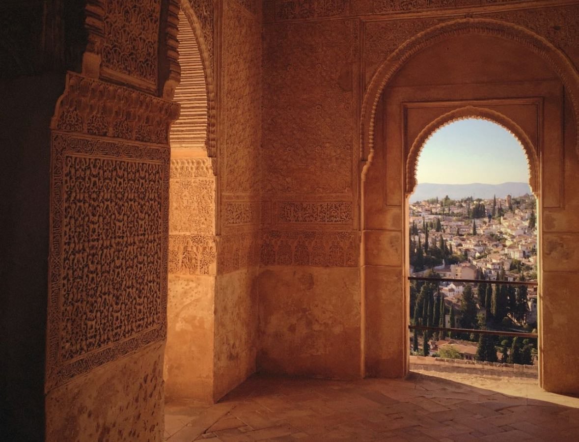 📚 Books to understand Spain - Books hypelist by The Bubble
