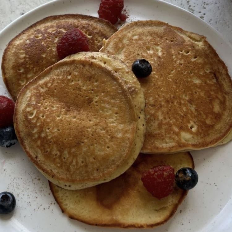 Tortitas - Huevos, plátanos, harina, azúcar, levadura, vainilla, canela, sal