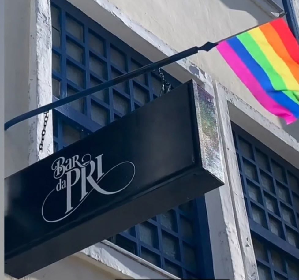 Bar da Pri - O melhor karaokê! A galera canta muito!