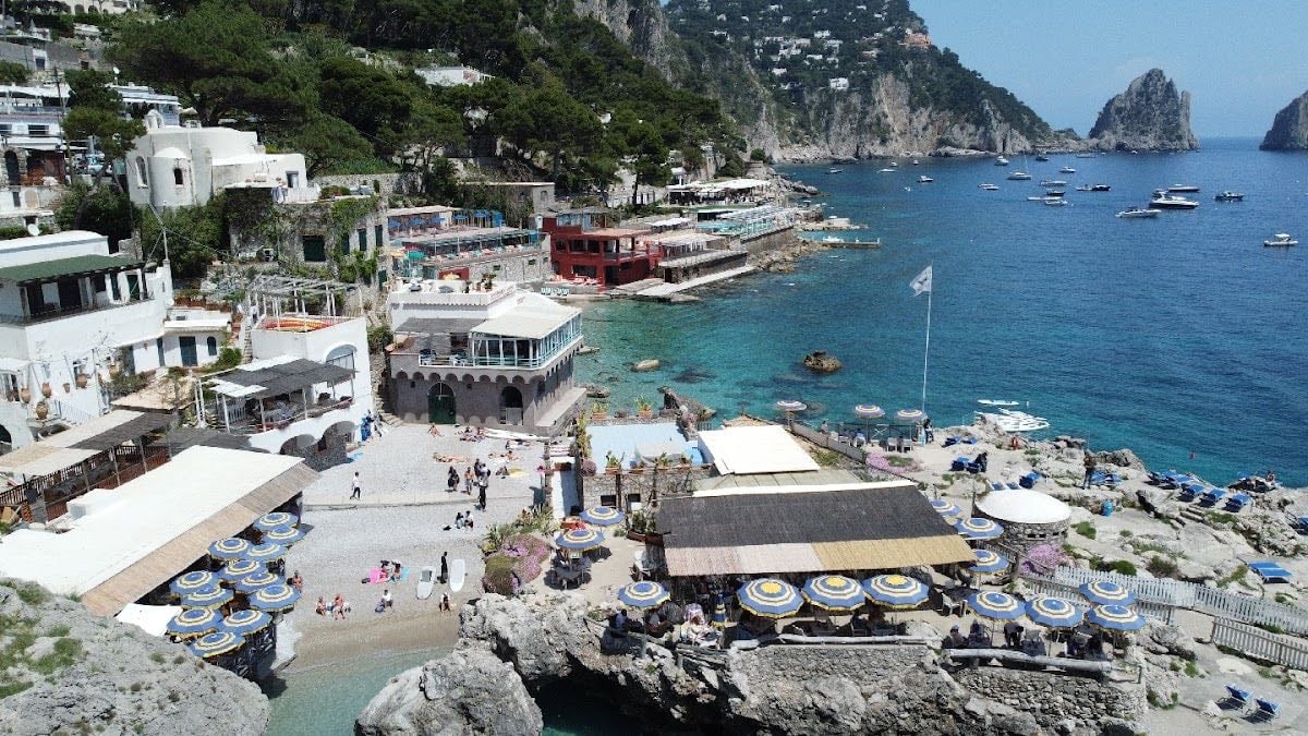 Lo Scoglio Delle Sirene