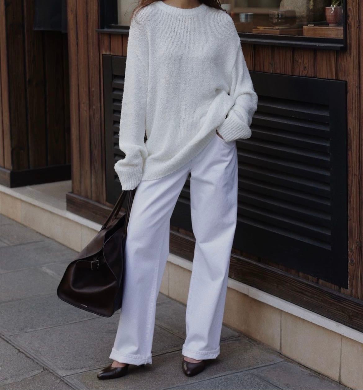 Total white outfit