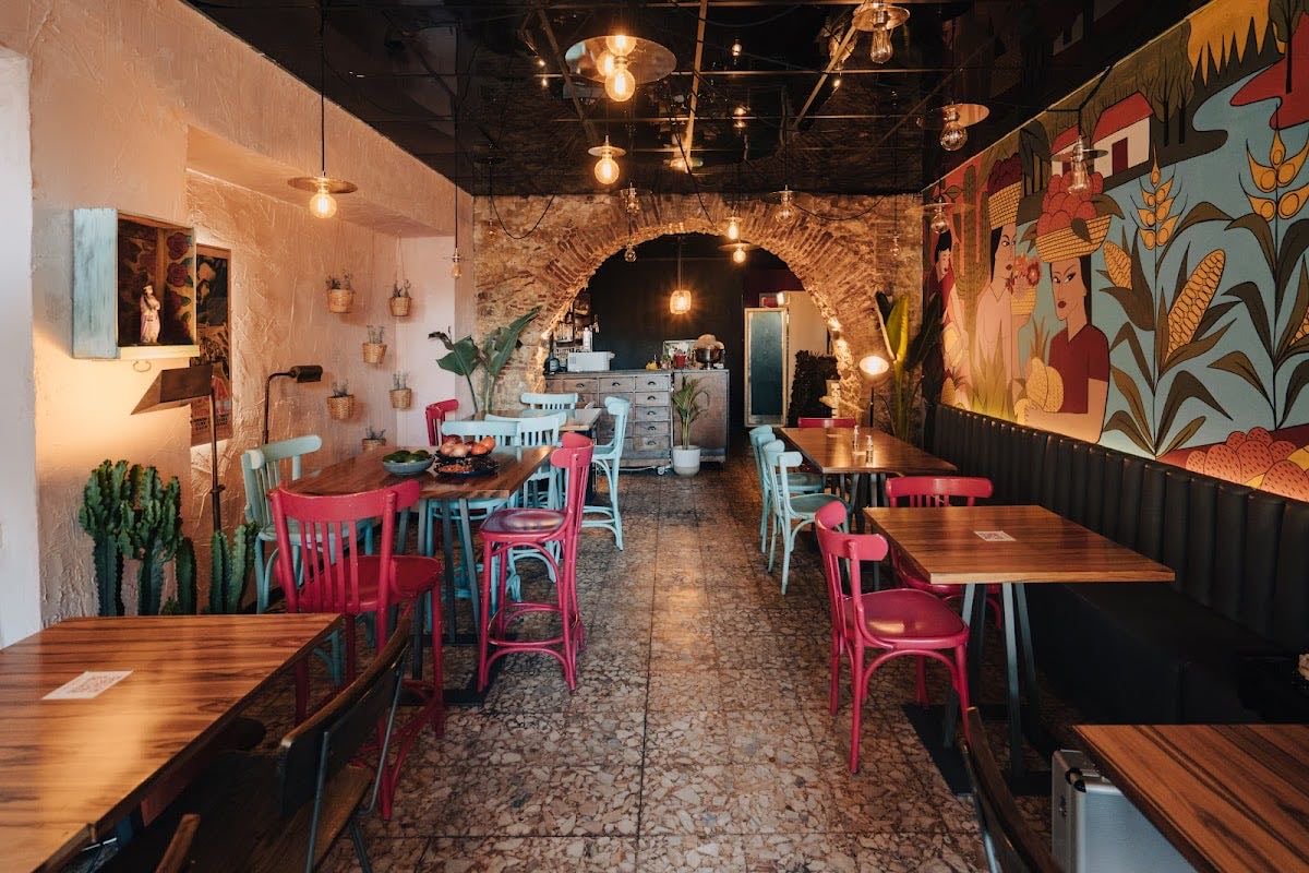 La Fugitiva Taco Bar