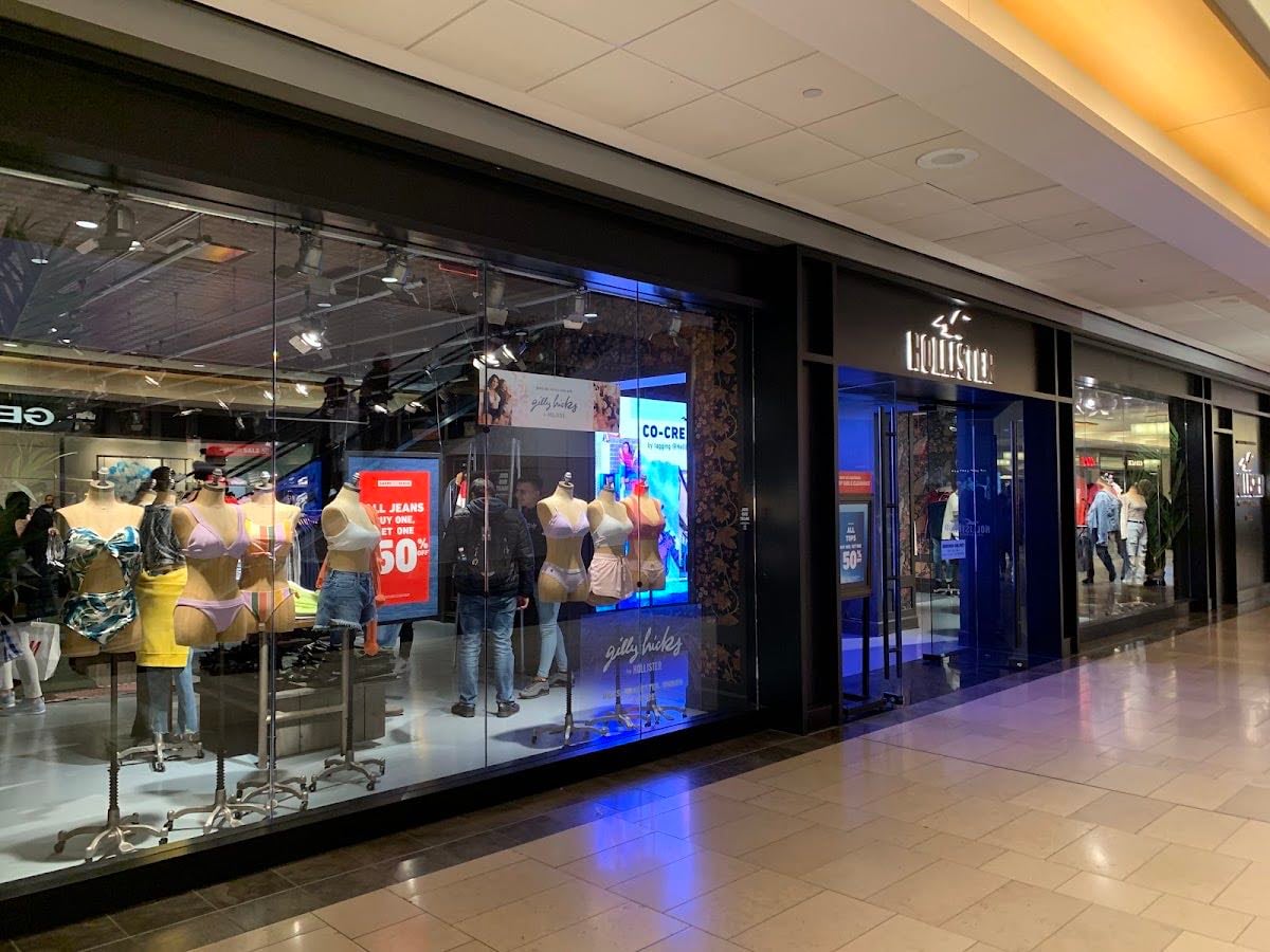 Hollister Co.