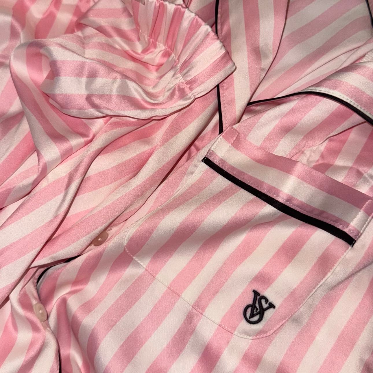 Pijama VS - Mega ligera y cómoda para dormir