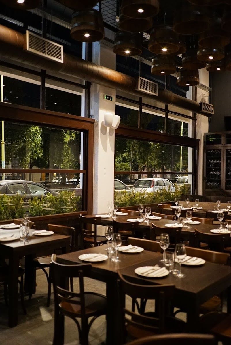 Στου Λου, Οινομαγειρείον (Stou Lou, Wine & Cook House)