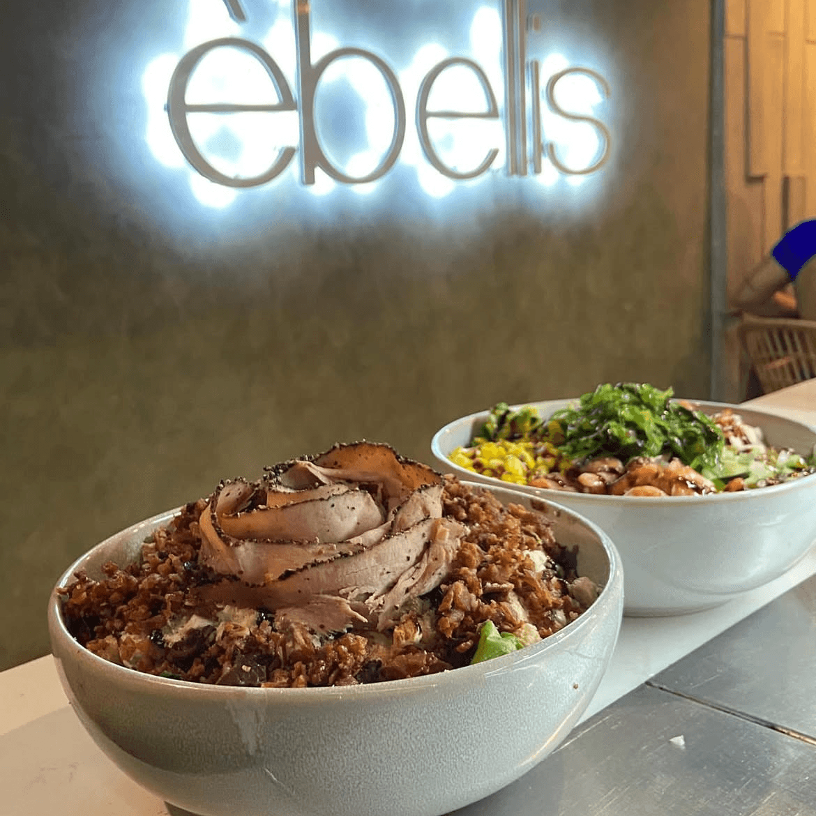 Ebellis Ensaladas y Sandwiches