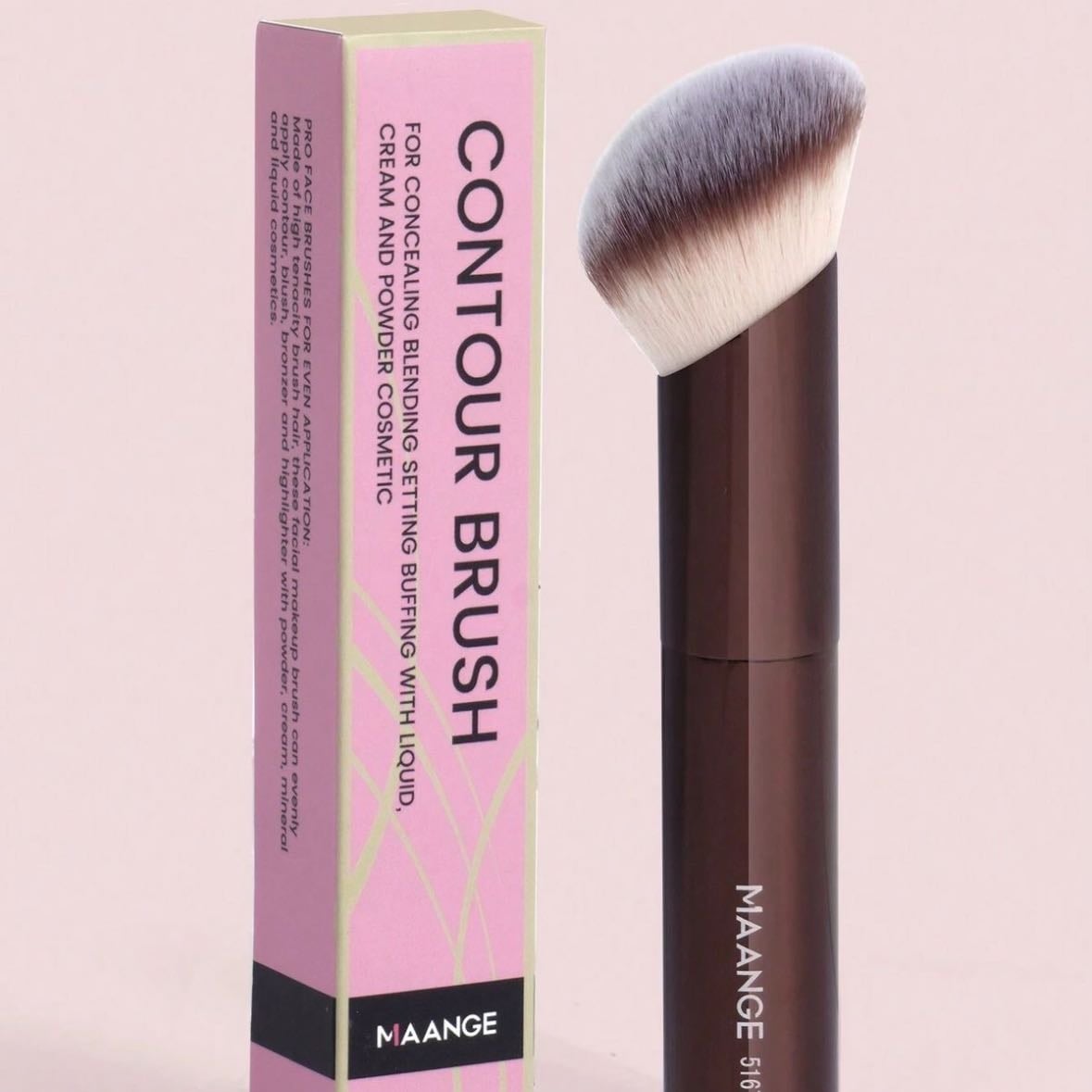 Maange foundation brush - Aplica perfectamente el producto dejándote un efecto natural sin quitarle cobertura a tu base, las cerdas son súper suaves y de buena calidad, pero lo más importante es SÚPER accesible