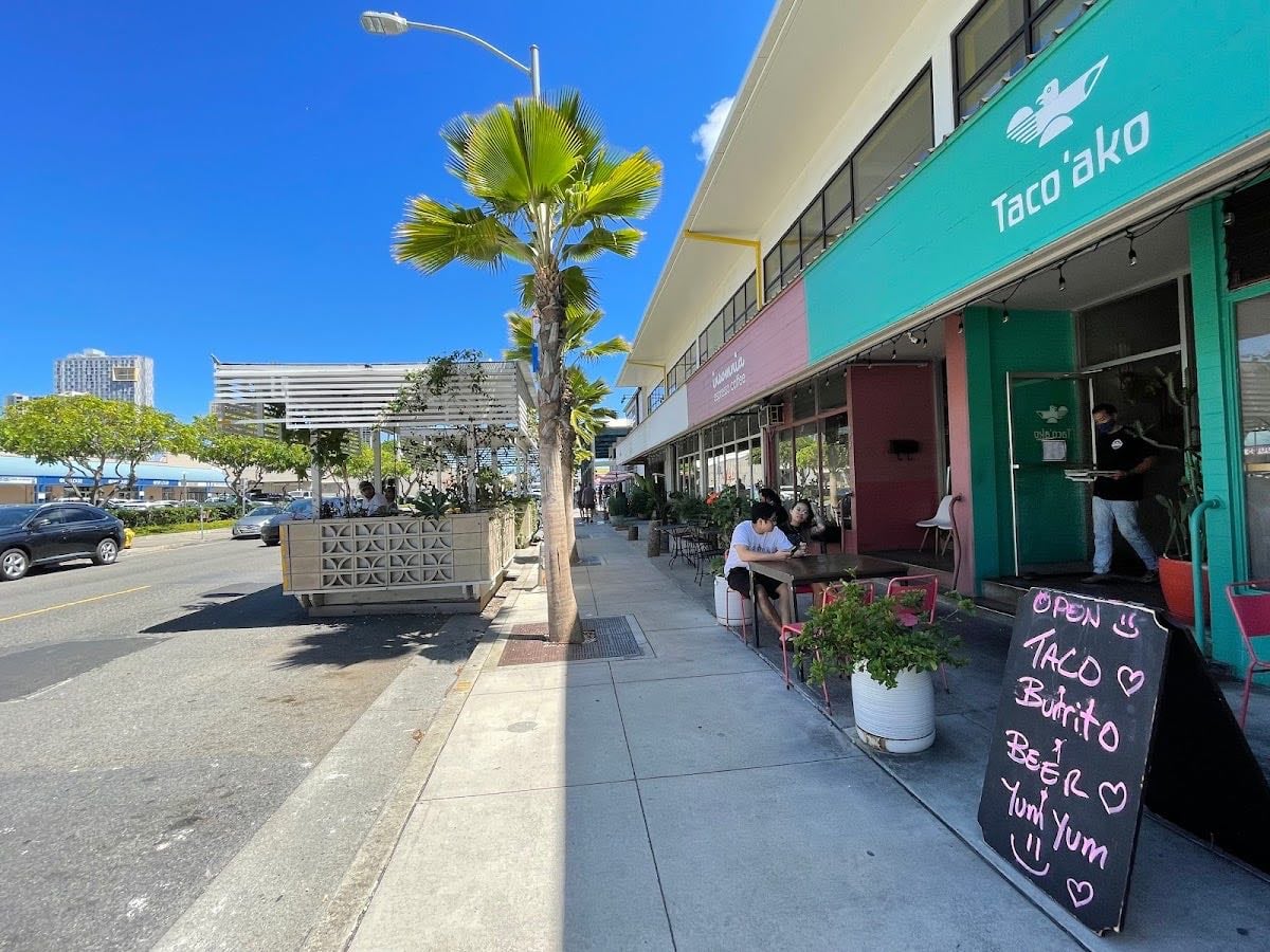 SALT At Our Kaka'ako - Cute modern mini shopping center with good eats, coffee shops, and stores. A local fav.