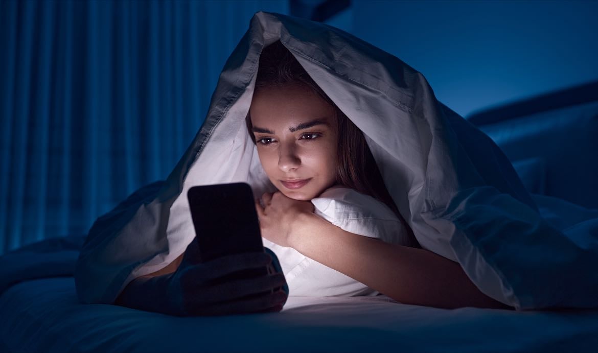 10pm - phone in bed time - no description needed.