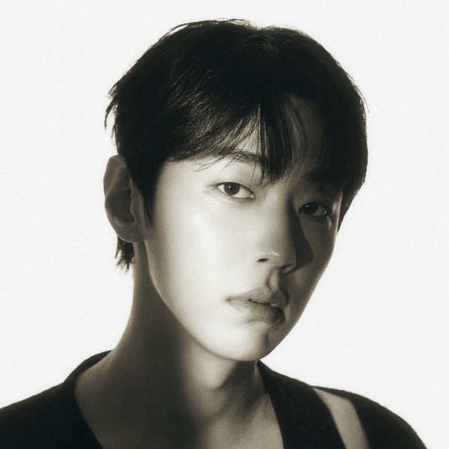 GRAY - Artist