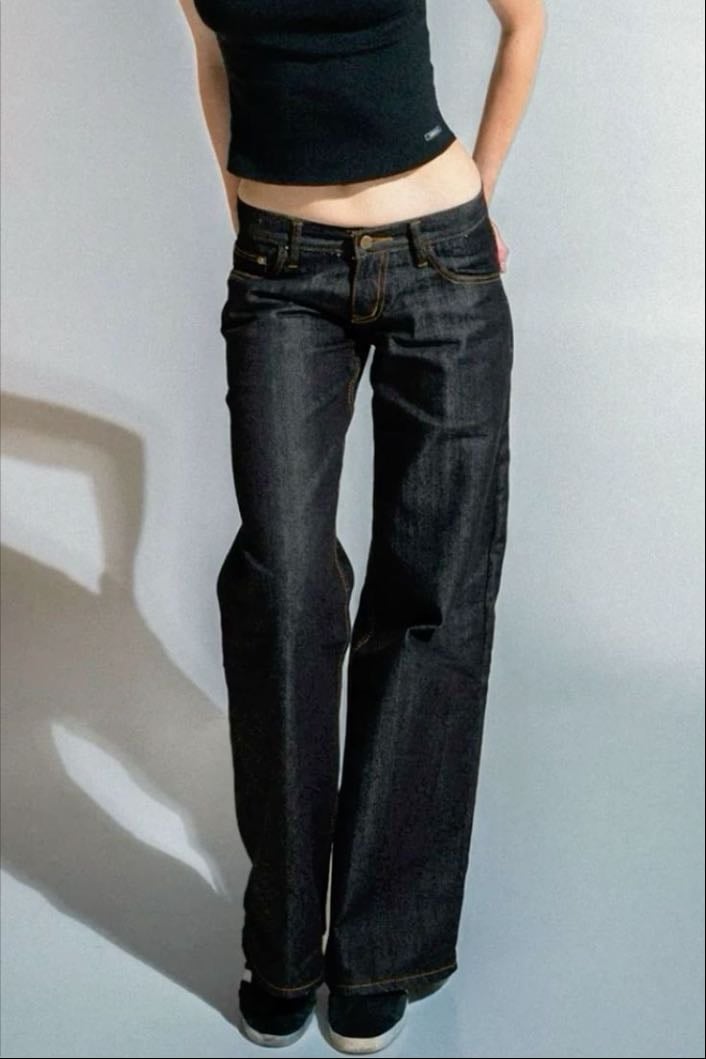 Low jeans