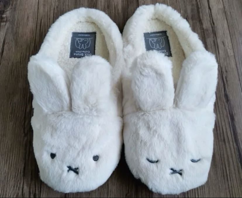 slippers