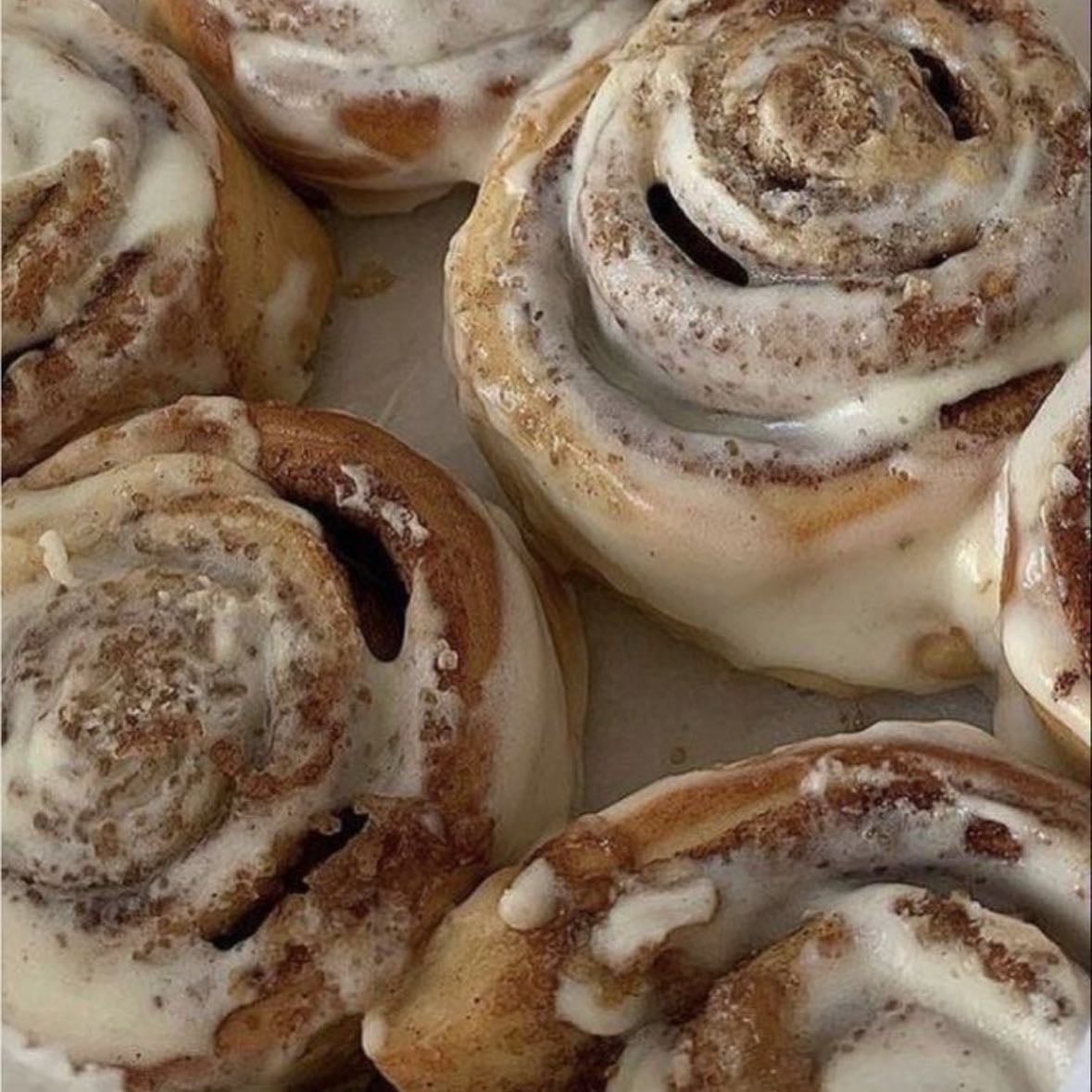 banana bread cinnamon roll - Linktree