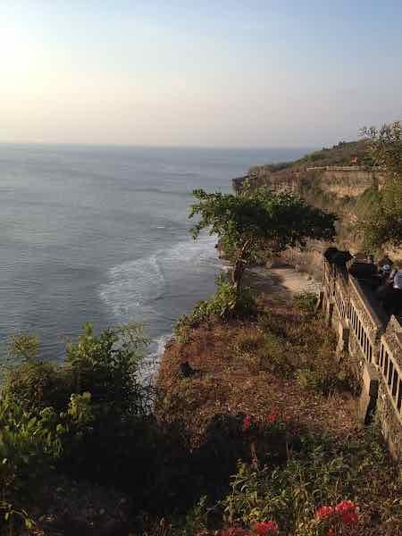 Uluwatu - 4 days, surf town, beautiful beaches, chill vibes