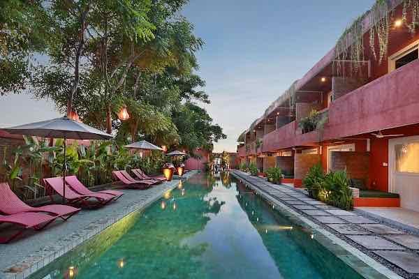 PinkCoco Gili Trawangan - sunset spot, drinks & music