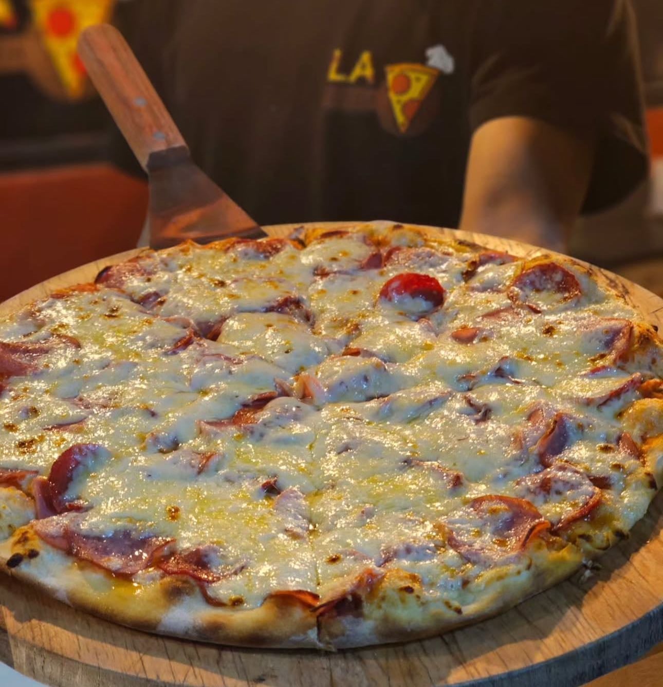 LA PIZZERIA