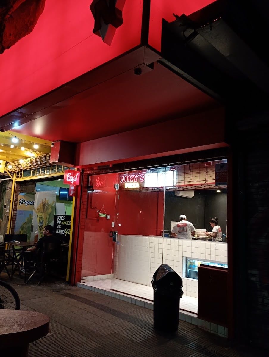Niky's pizza
