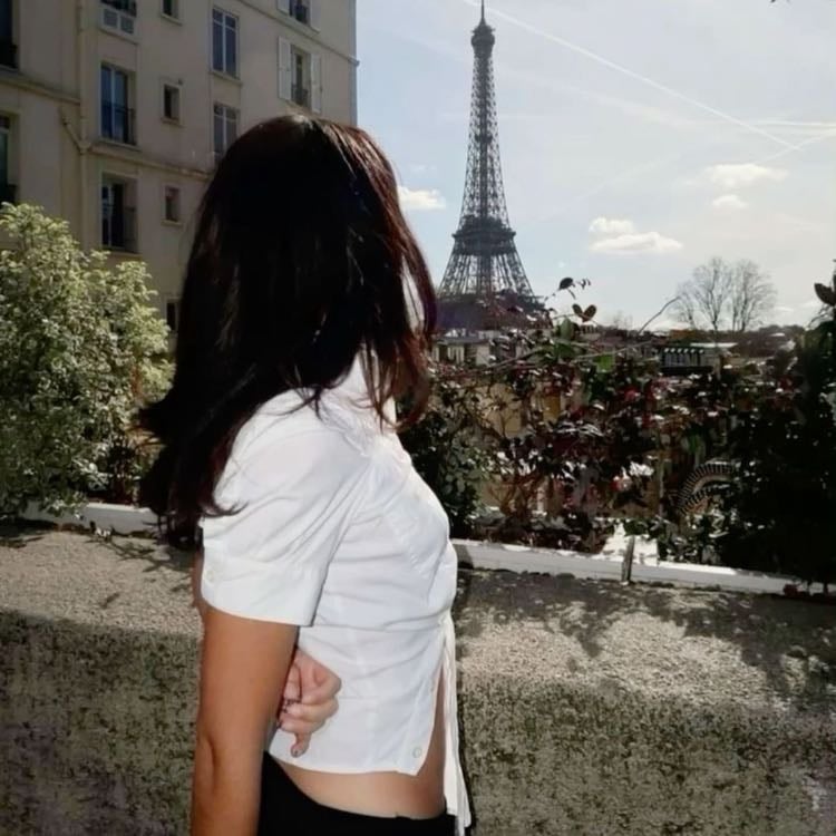 Emily in Paris - Darren Star · 2020