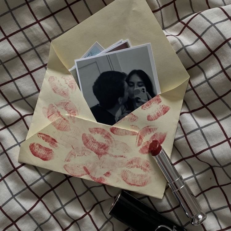 cartita de besos con fotos impresas