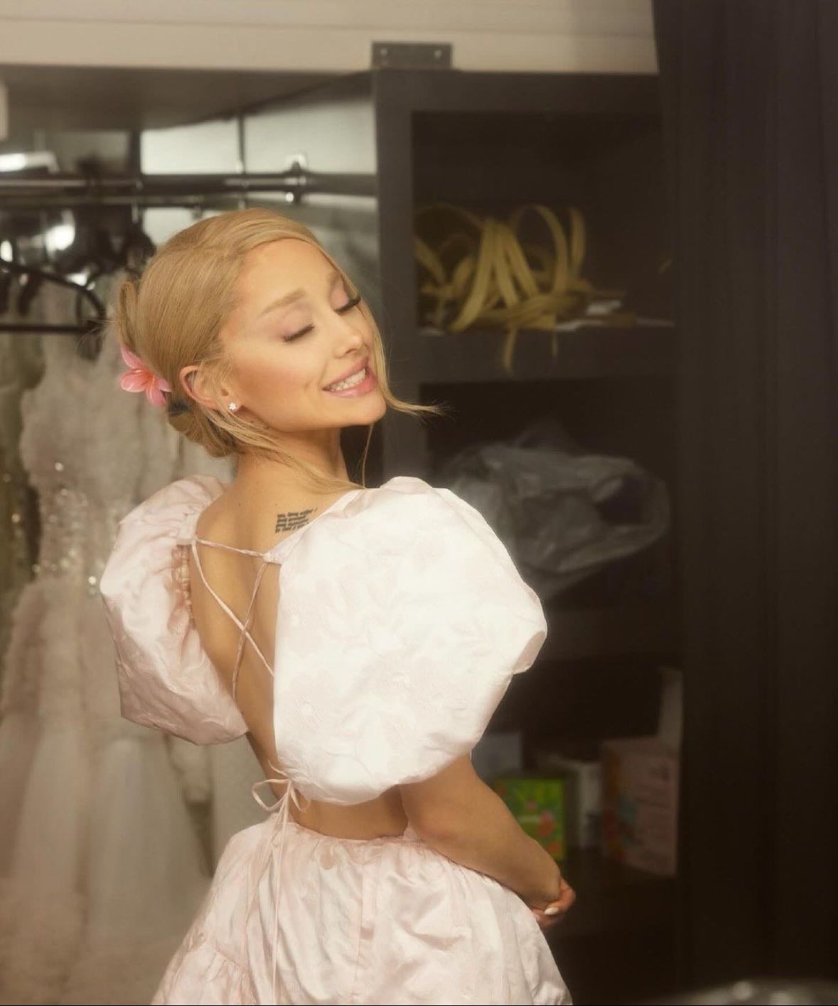 ARIANA GRANDE - Artist