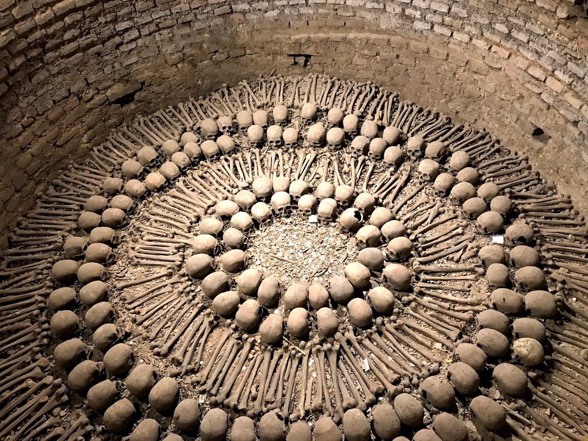 Museo del Convento de San Francisco y Catacumbas