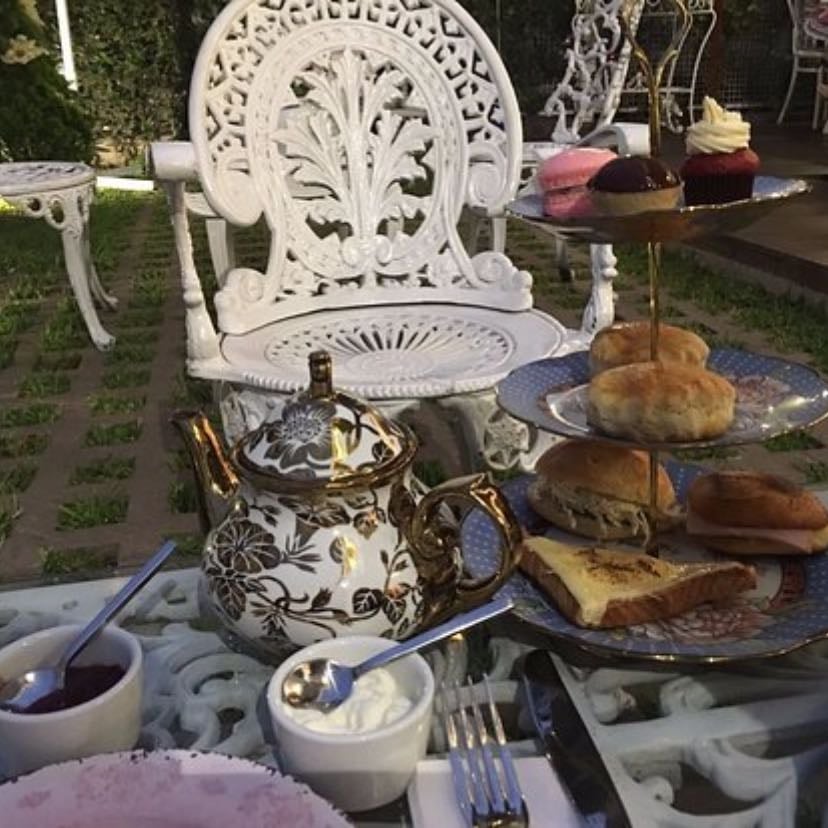 Las Bolena Tea Room & Restaurant