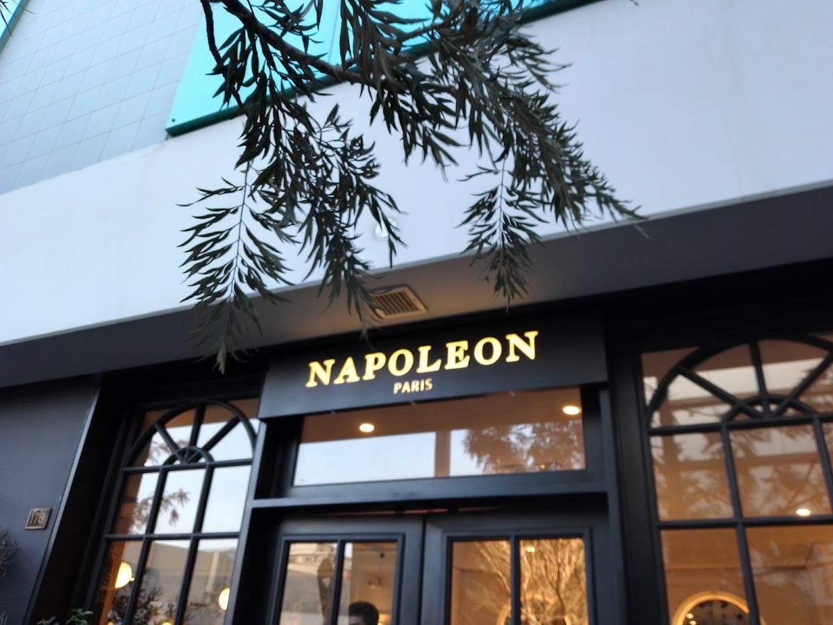 Napoléon Café