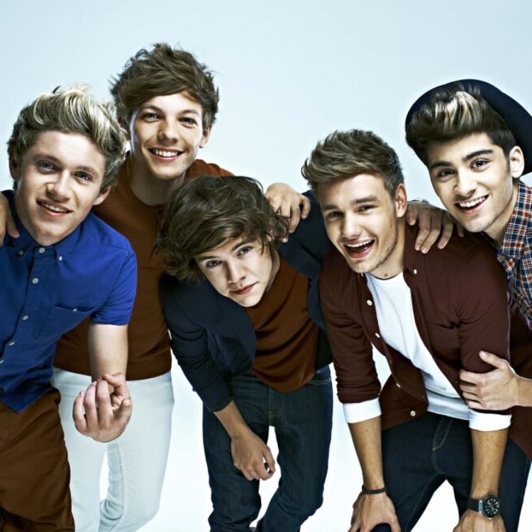 ONE DIRECTION!!! - MY FAVORITE BAND/ARTISTS OF ALL TIME I LOVE YALL SOOOOO MUCHHHH AND I NEED YALL BACKππ«Άπ