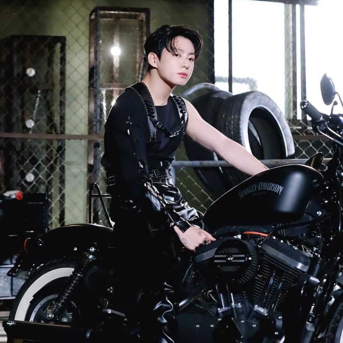 Motorcycle boy - @jungkookpavao