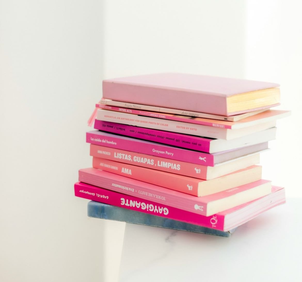 Book - Books hypelist by Sofia
