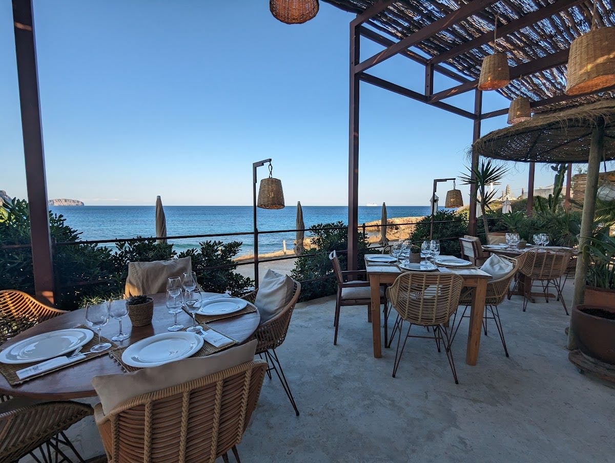 Atzaró Beach - cala nova