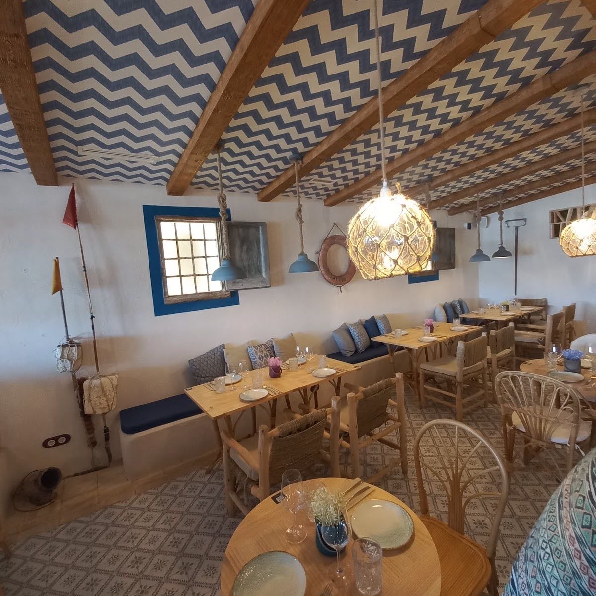 Escama Javea